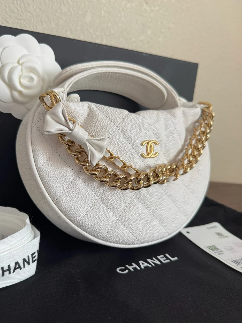 CHANEL Caviar Quilted Bow Pouch Chain Bag